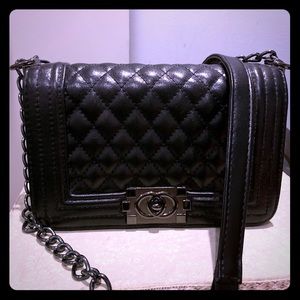 Women’s crossbody purse